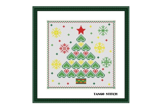 A Designer's Review: Romantic Christmas Tree Cross Stitch